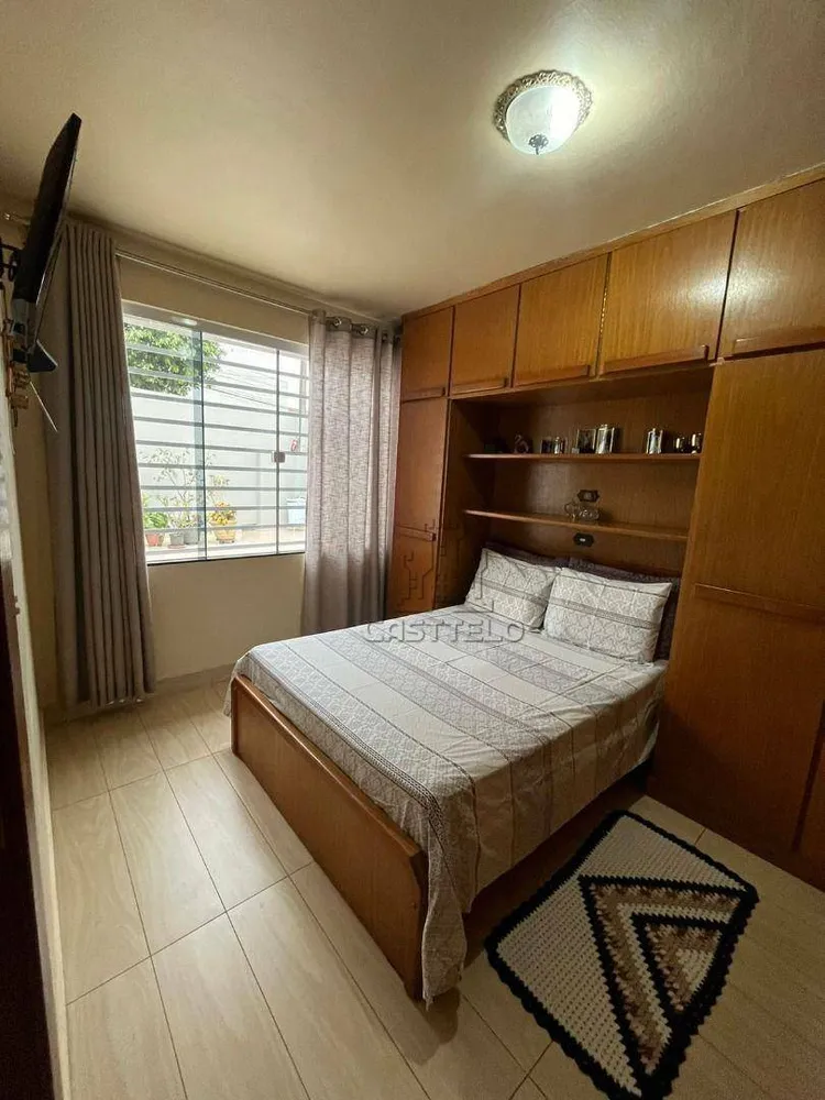 Casa, 4 quartos, 180 m² - Foto 2