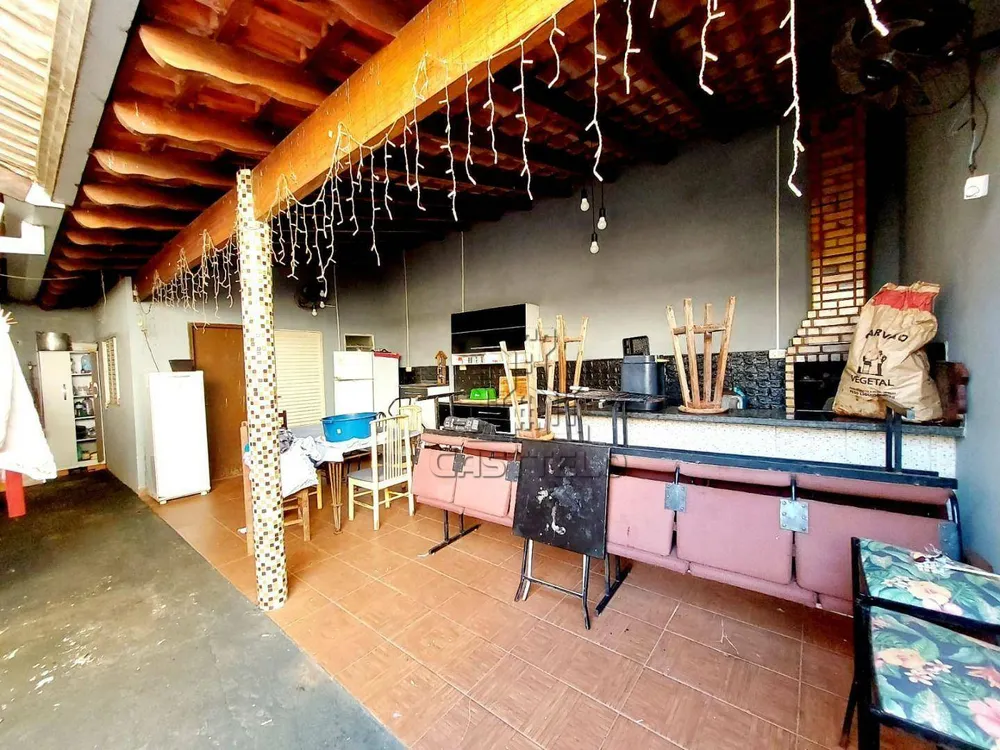 Casa, 3 quartos, 171 m² - Foto 2