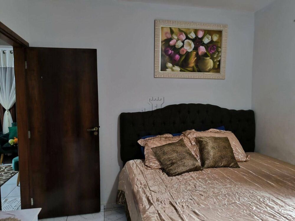 Casa à venda com 2 quartos, 80m² - Foto 4