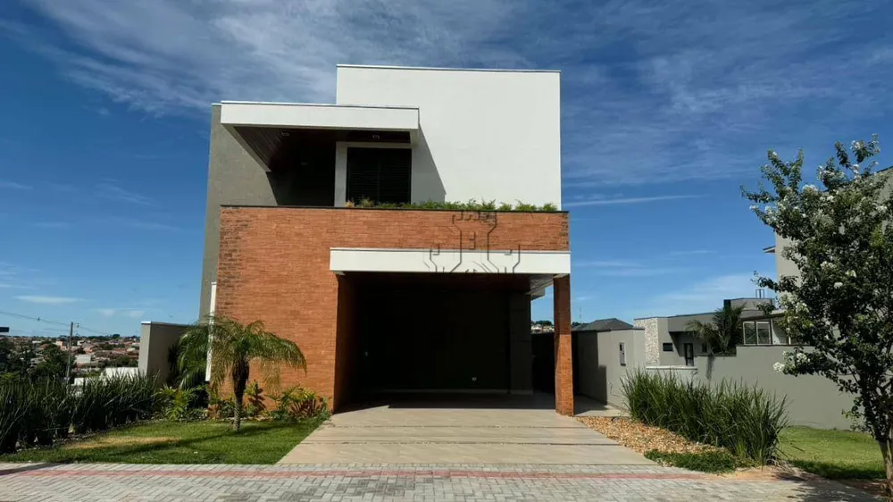 Sobrado, 3 quartos, 242 m² - Foto 1