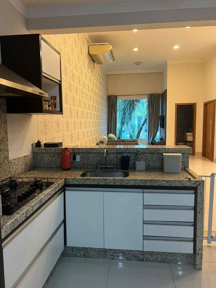 Casa, 3 quartos, 180 m² - Foto 2