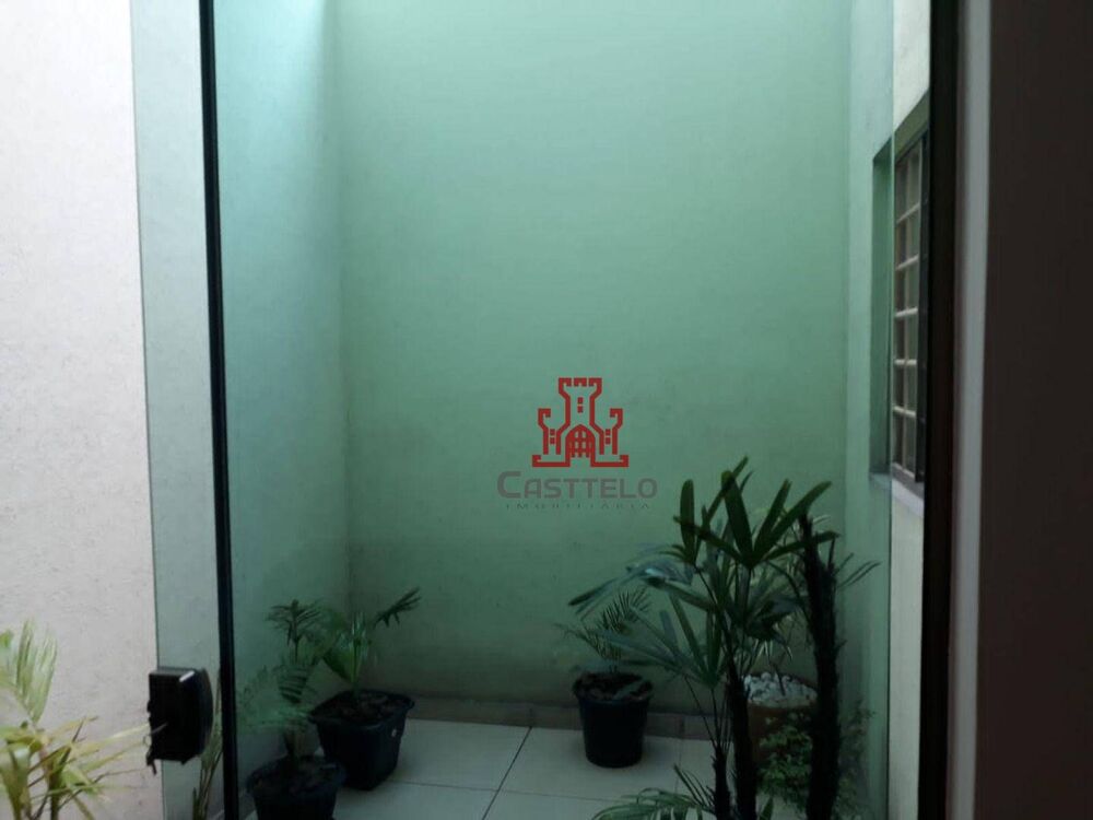 Casa, 3 quartos, 156 m² - Foto 4