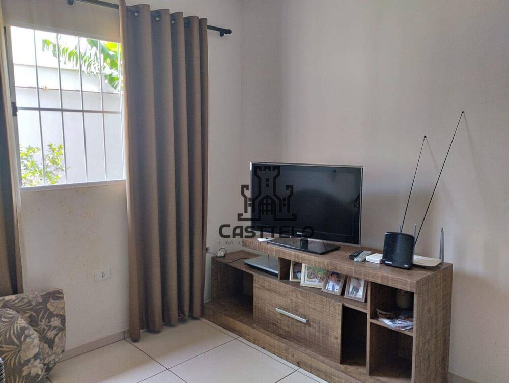Casa, 4 quartos, 180 m² - Foto 1