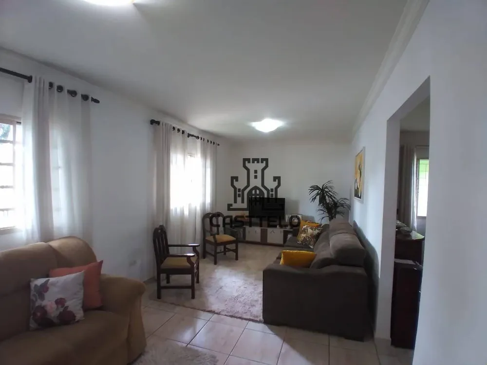 Casa, 4 quartos, 180 m² - Foto 2