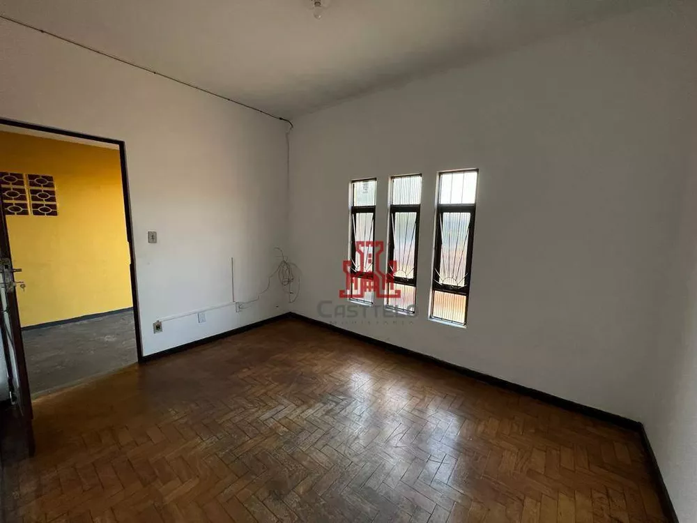 Casa à venda com 3 quartos, 100m² - Foto 3