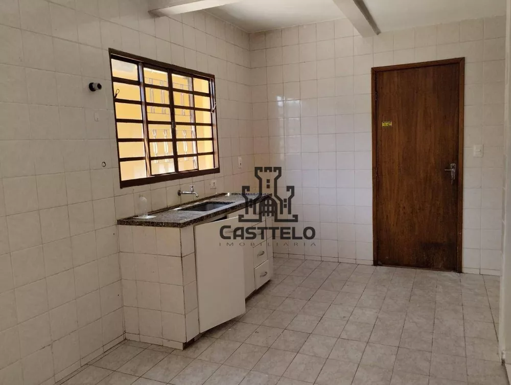 Sobrado à venda com 3 quartos, 140m² - Foto 1