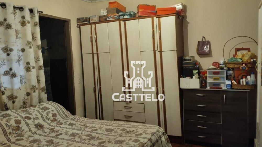 Casa à venda com 2 quartos, 79m² - Foto 4