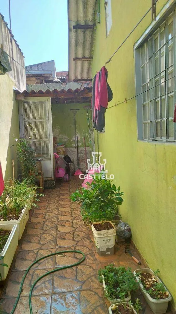 Casa, 2 quartos, 48 m² - Foto 2