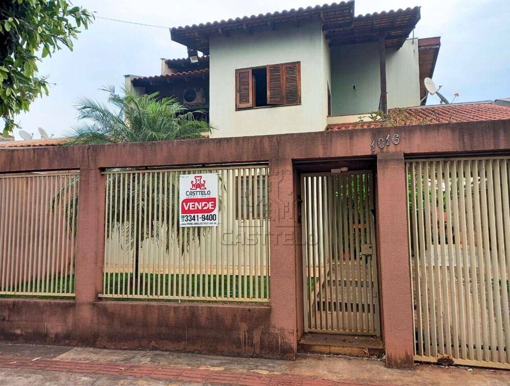 Sobrado, 4 quartos, 183 m² - Foto 1