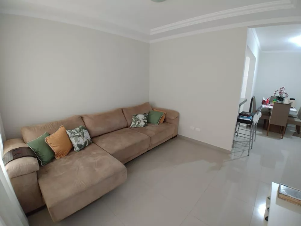 Casa à venda com 3 quartos, 119m² - Foto 1