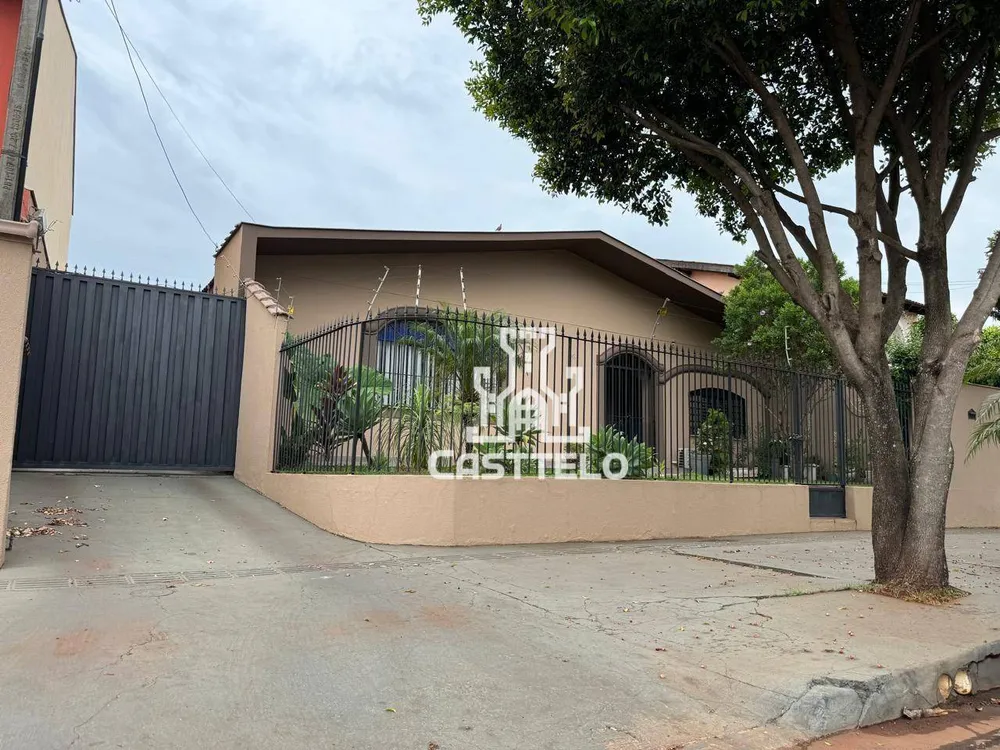 Casa, 3 quartos, 400 m² - Foto 2
