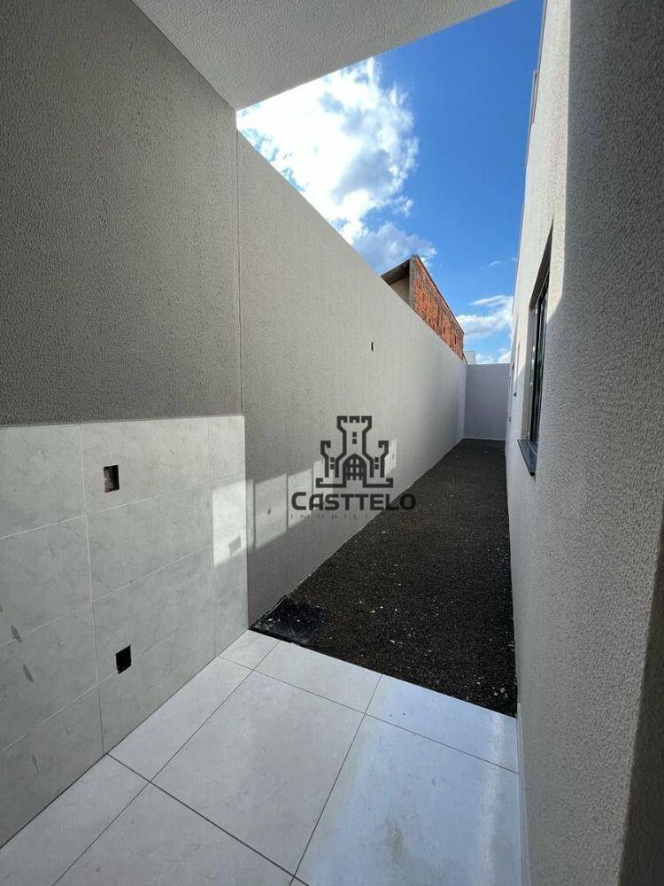 Casa à venda com 3 quartos, 74m² - Foto 5