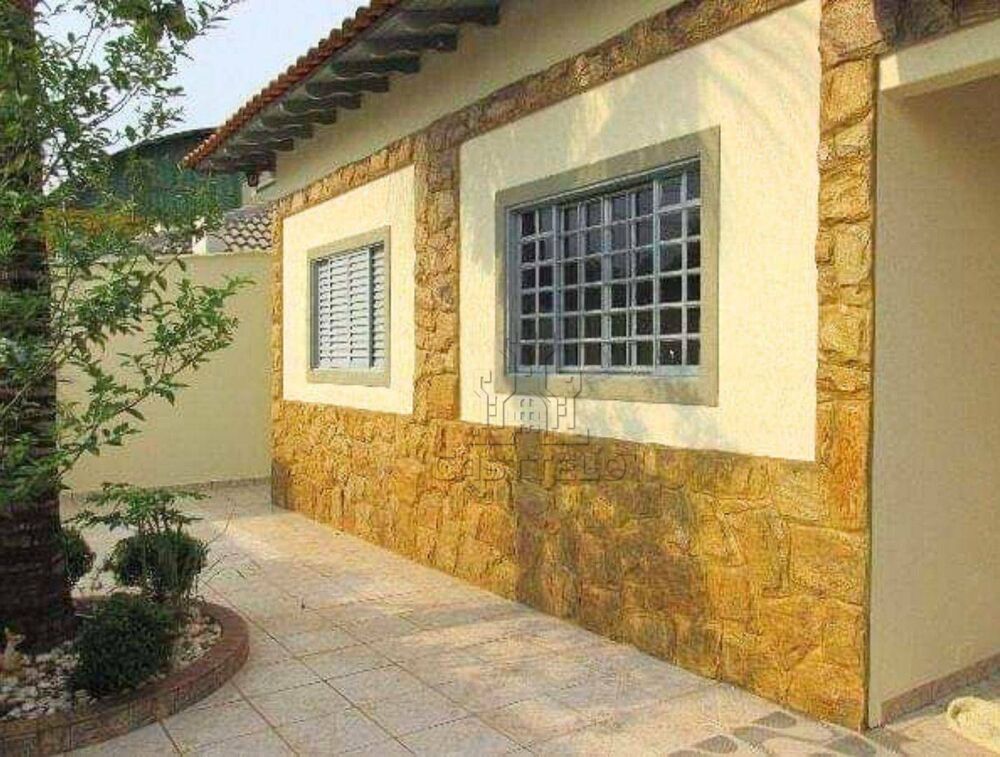 Casa, 4 quartos, 140 m² - Foto 1