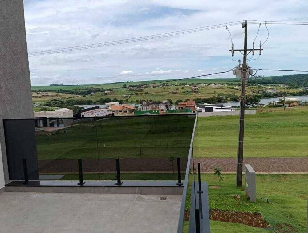 Casa de Condomínio à venda com 3 quartos, 260m² - Foto 2