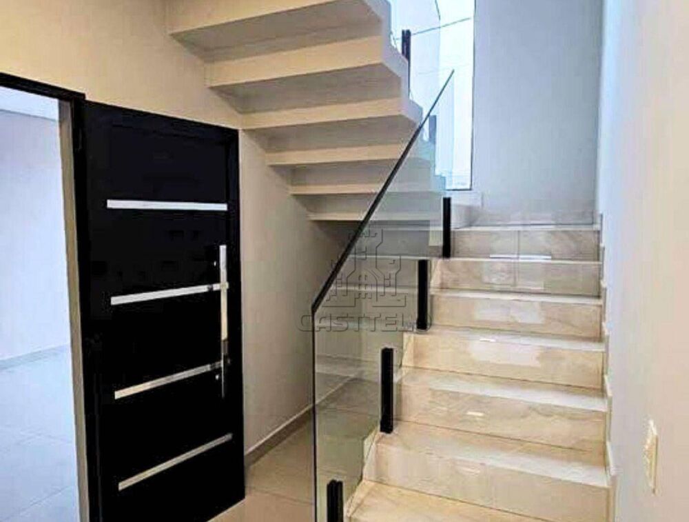 Sobrado à venda com 3 quartos, 129m² - Foto 1