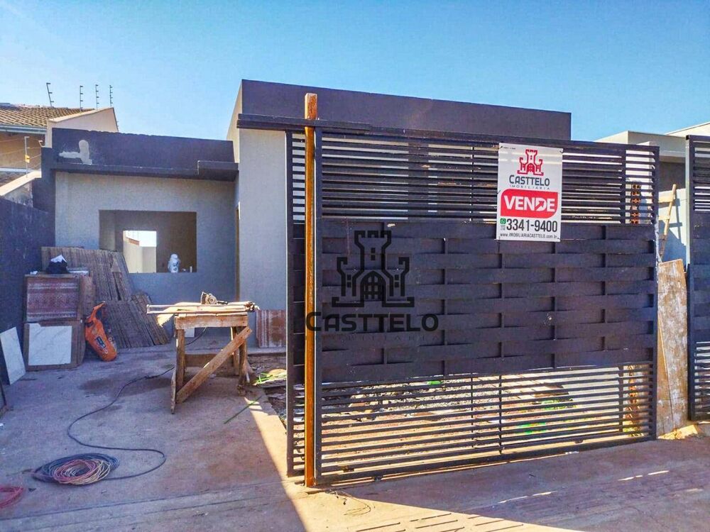Casa à venda com 2 quartos, 65m² - Foto 4