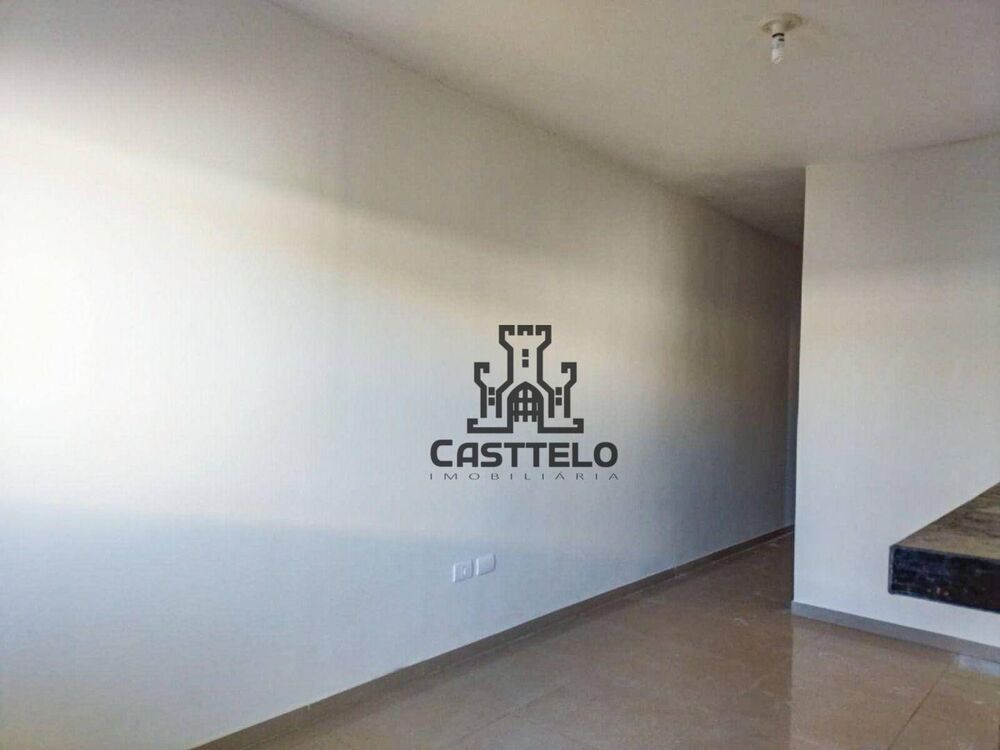 Casa à venda com 2 quartos, 65m² - Foto 3