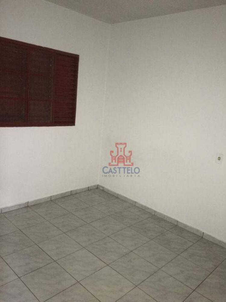 Casa à venda com 4 quartos, 120m² - Foto 5