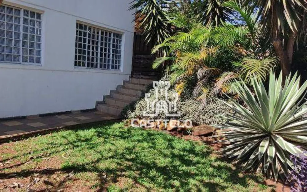 Casa, 3 quartos, 290 m² - Foto 2