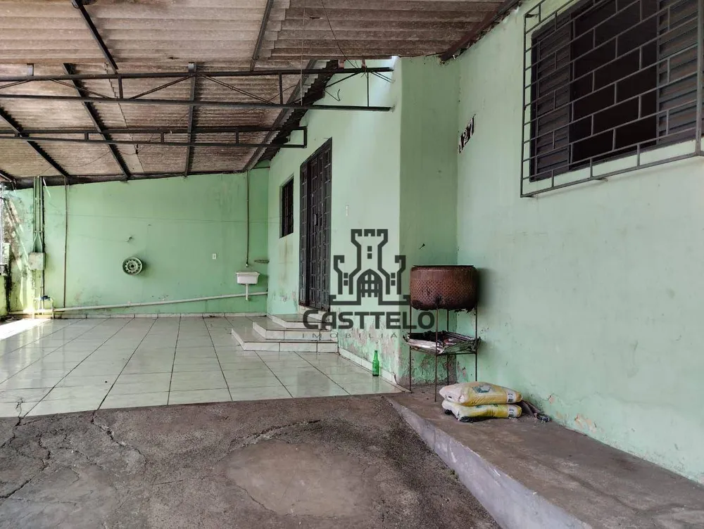 Casa, 4 quartos, 180 m² - Foto 2