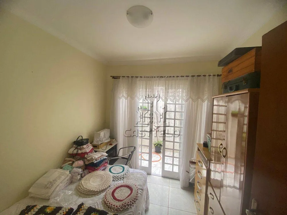 Casa, 5 quartos, 225 m² - Foto 4