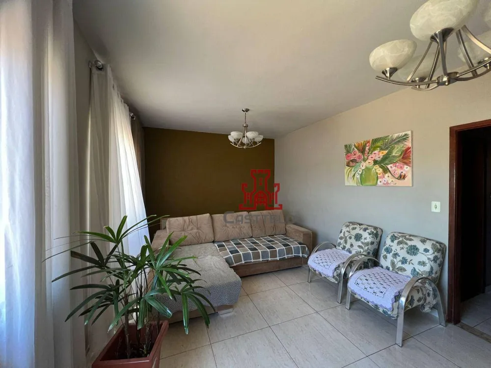 Casa, 3 quartos, 155 m² - Foto 1