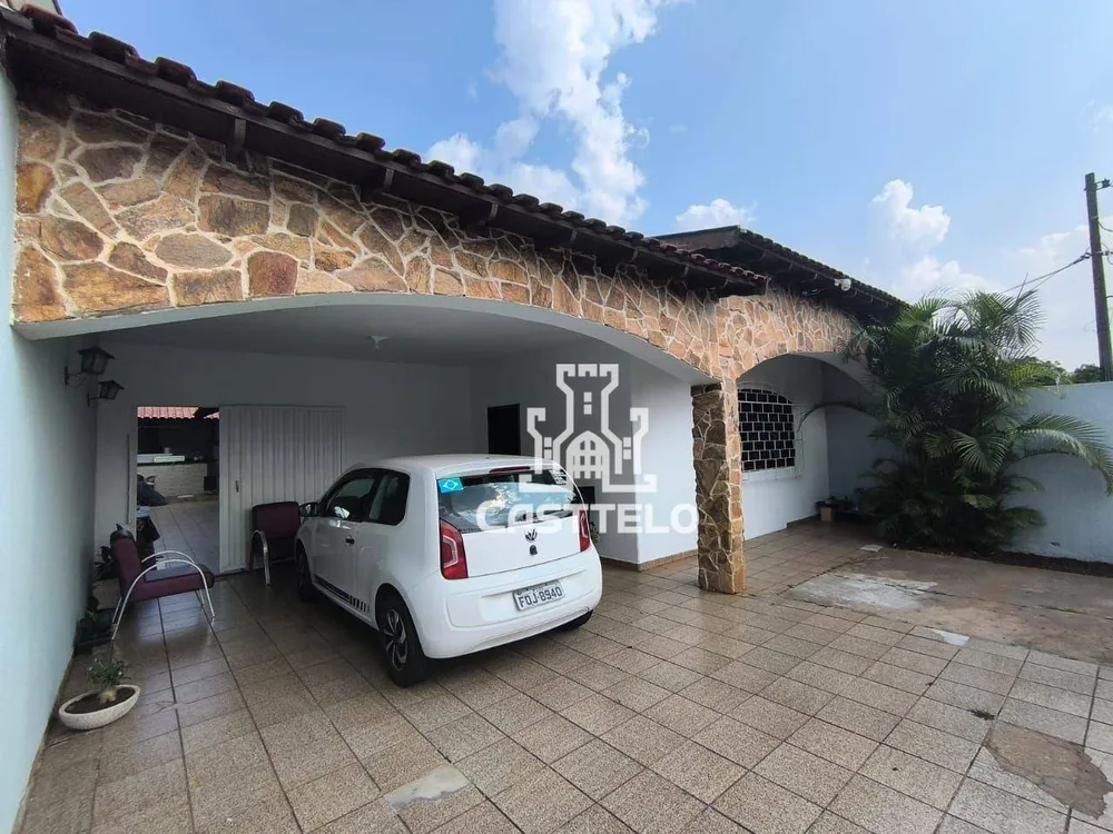 Casa, 3 quartos, 167 m² - Foto 1