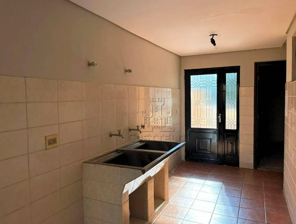 Casa, 4 quartos, 266 m² - Foto 4