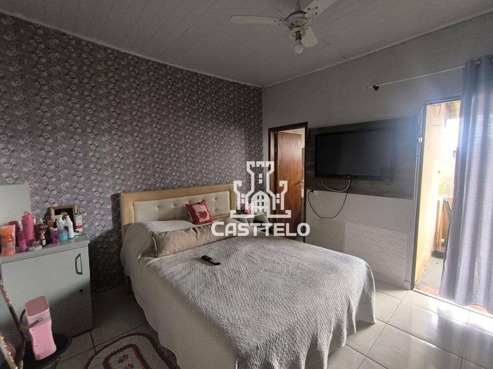 Casa à venda com 3 quartos, 100m² - Foto 4