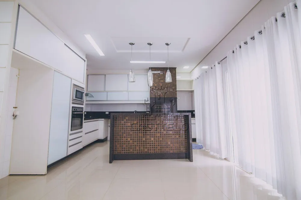 Sobrado, 4 quartos, 375 m² - Foto 2