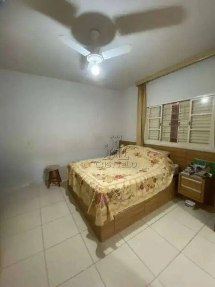 Casa, 3 quartos, 200 m² - Foto 1