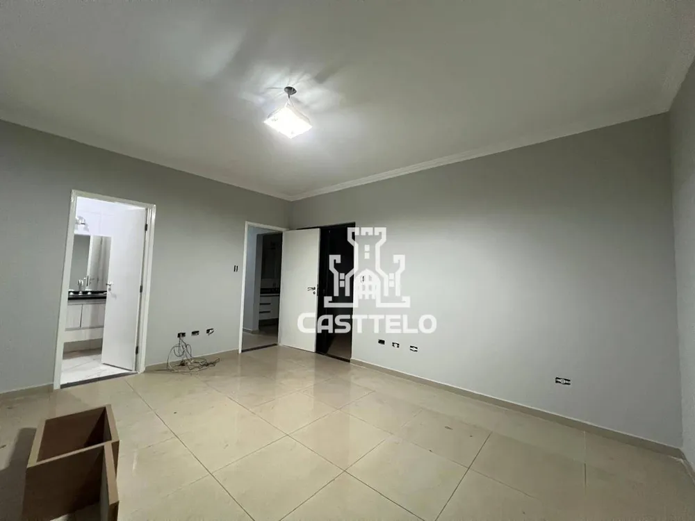 Casa, 3 quartos, 220 m² - Foto 3