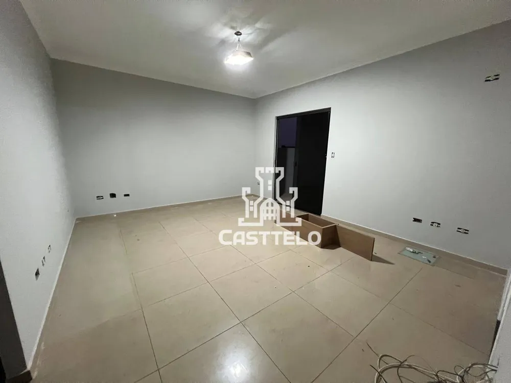 Casa, 3 quartos, 220 m² - Foto 2