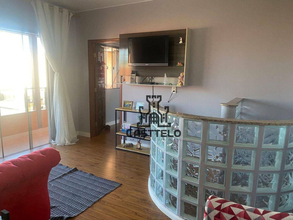Casa, 3 quartos, 286 m² - Foto 2