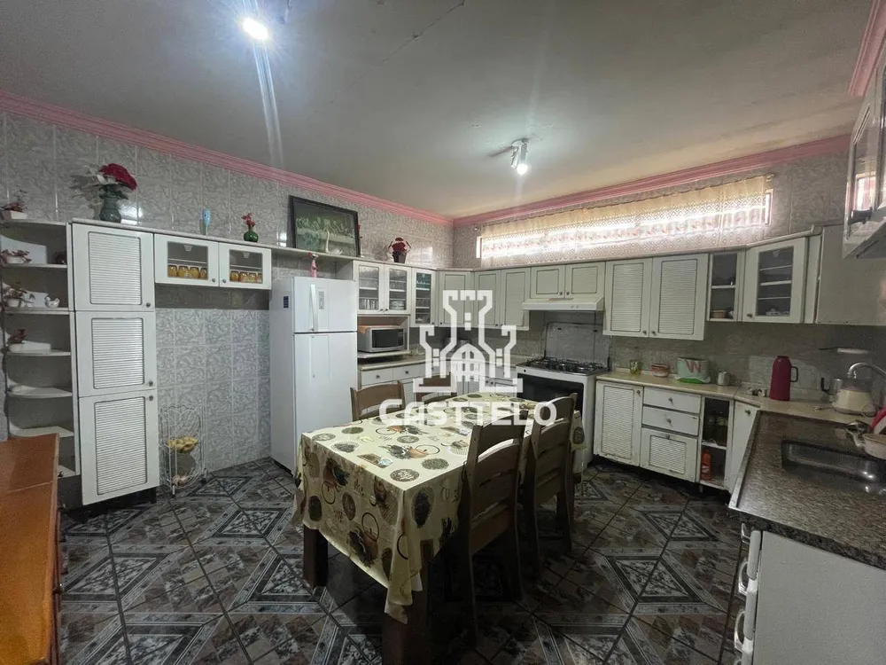 Casa, 3 quartos, 200 m² - Foto 6