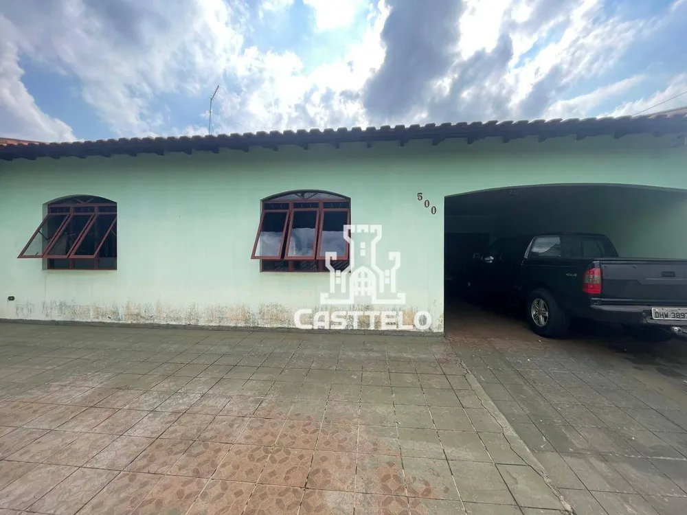Casa, 3 quartos, 200 m² - Foto 2