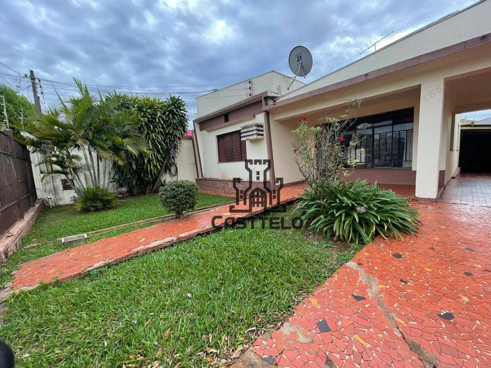 Casa, 5 quartos, 263 m² - Foto 1