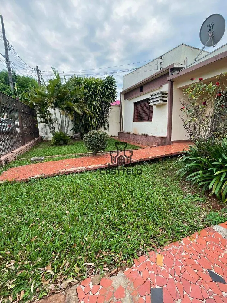 Casa, 5 quartos, 263 m² - Foto 2