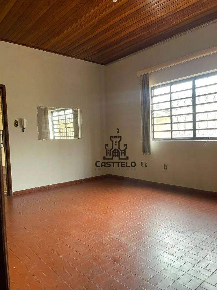 Casa, 5 quartos, 263 m² - Foto 2