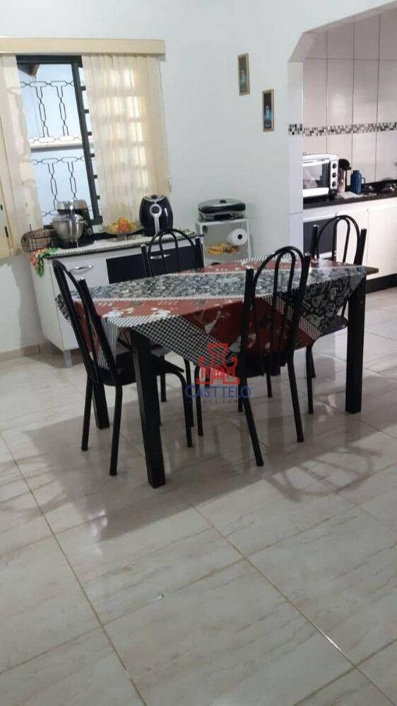 Casa, 3 quartos, 134 m² - Foto 1