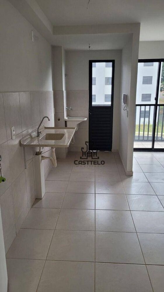 Apartamento à venda com 3 quartos, 54m² - Foto 2