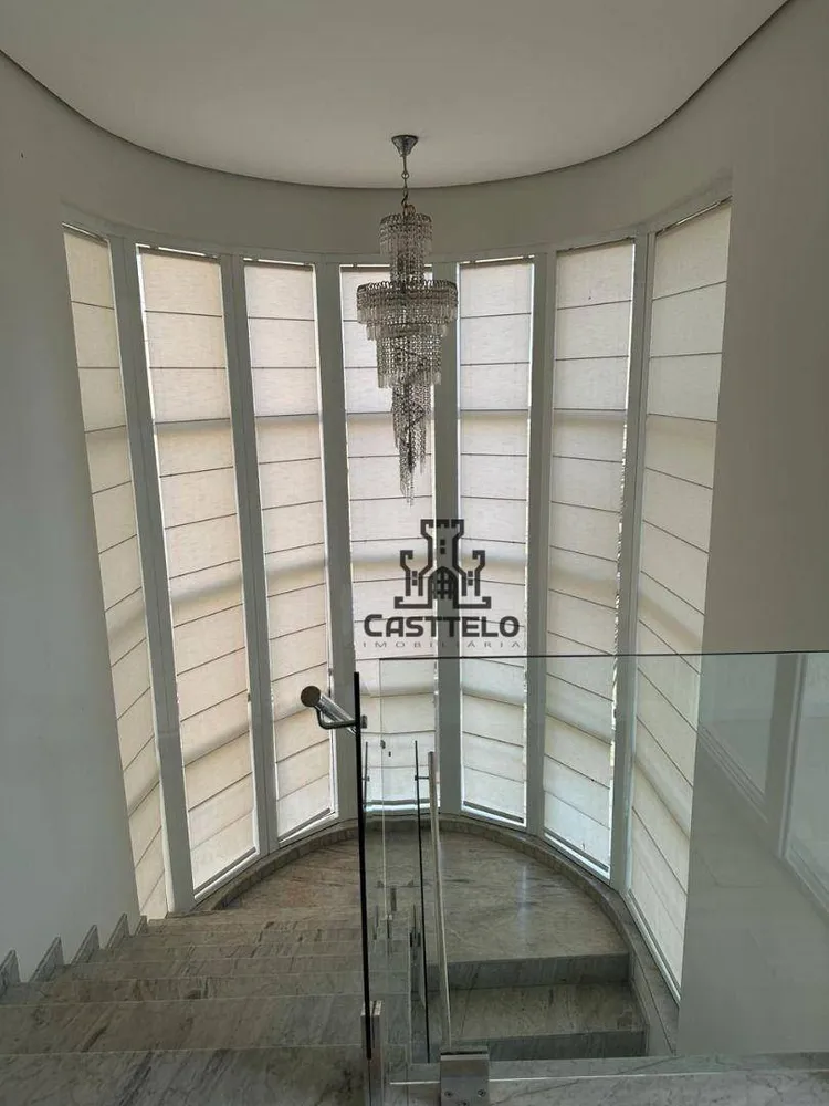 Sobrado, 5 quartos, 700 m² - Foto 1