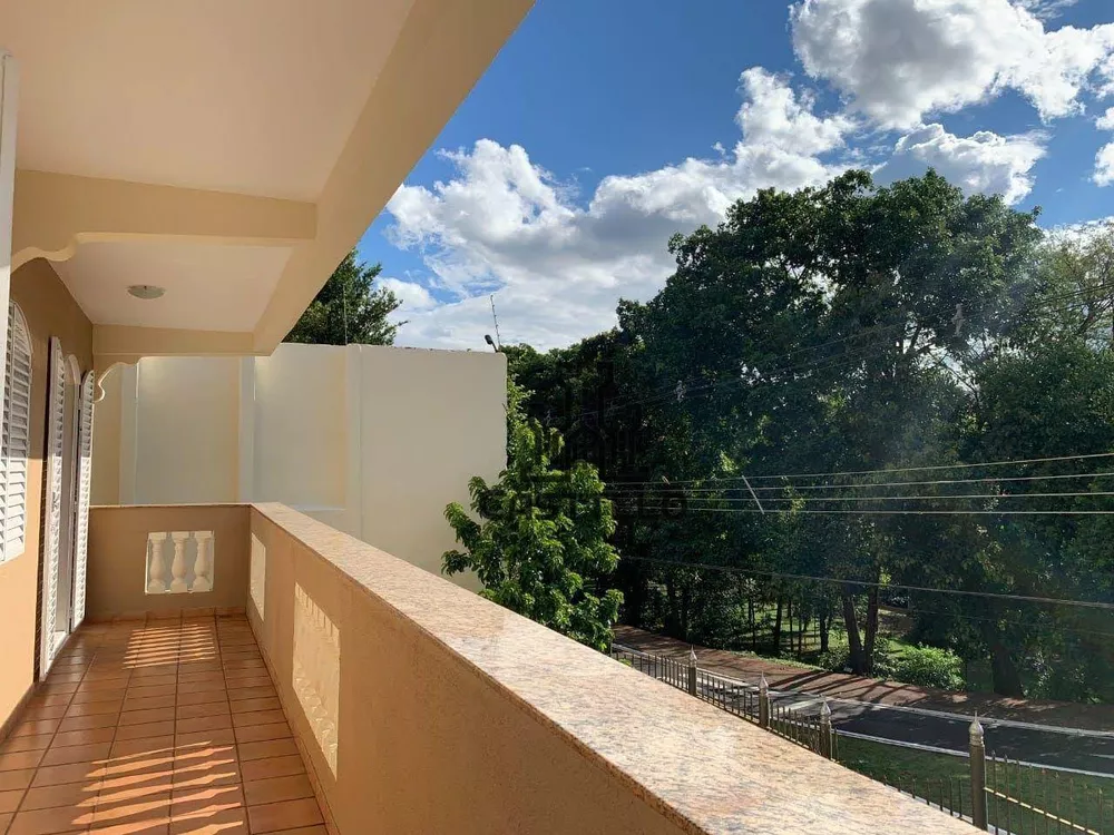 Casa à venda e aluguel com 6 quartos, 490m² - Foto 3