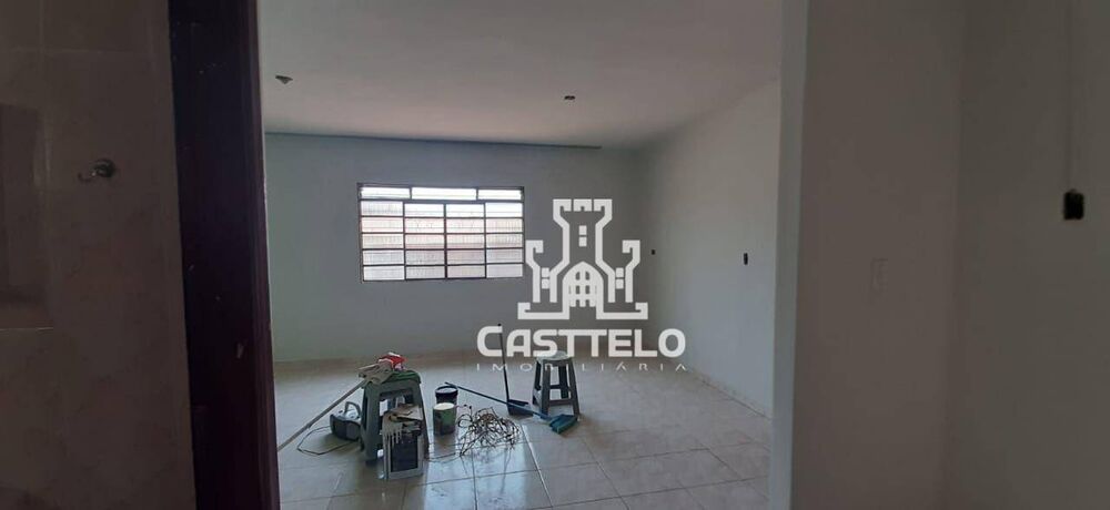 Casa, 3 quartos, 200 m² - Foto 2