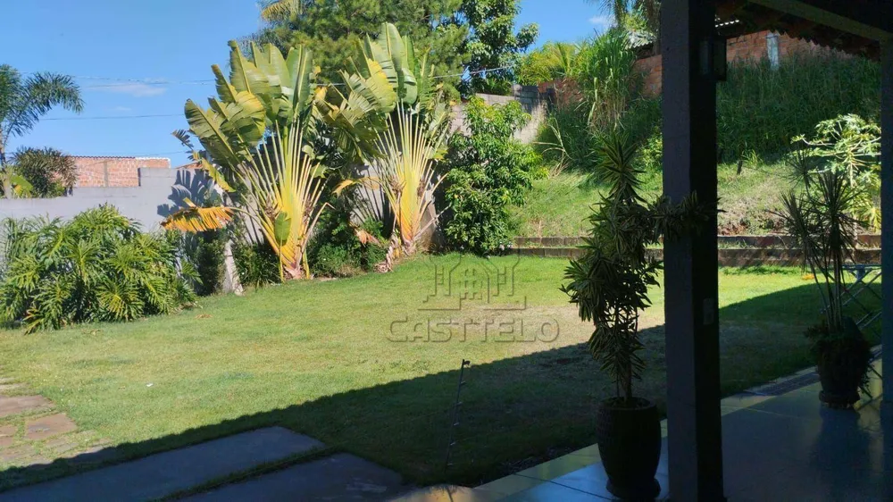 Chácara, 3 quartos, 1000 m² - Foto 1