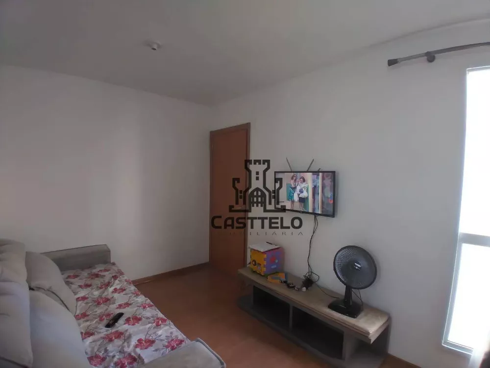 Apartamento à venda com 2 quartos, 47m² - Foto 2