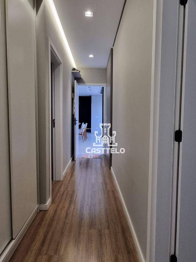 Casa de Condomínio à venda com 3 quartos, 208m² - Foto 2