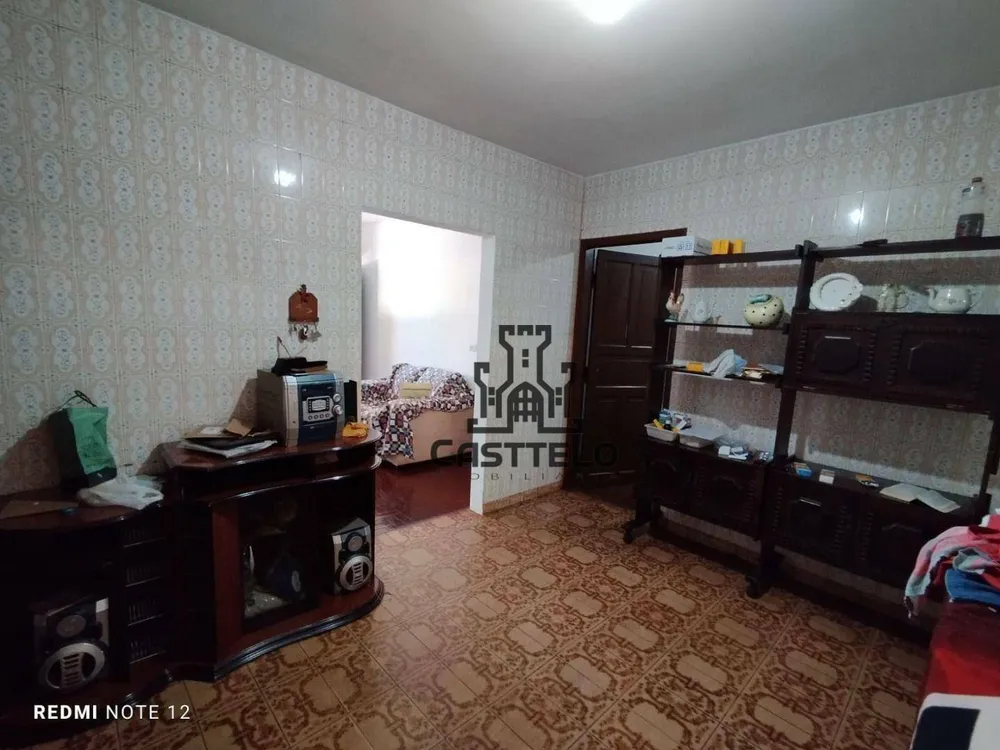 Casa, 4 quartos, 240 m² - Foto 2