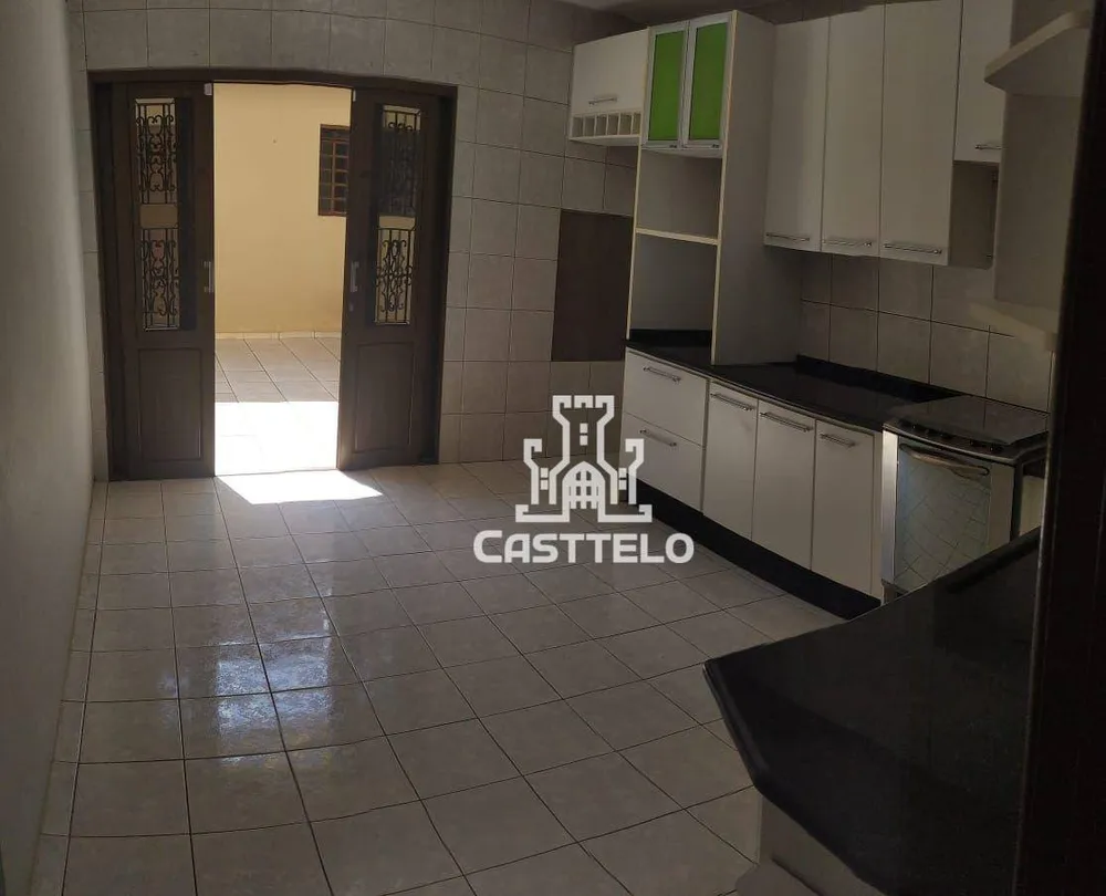 Sobrado, 6 quartos, 300 m² - Foto 1