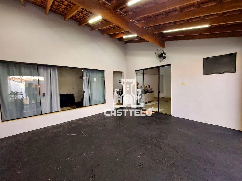 Casa, 3 quartos, 108 m² - Foto 1